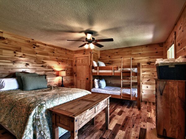 Makers Lodge Hocking Hills