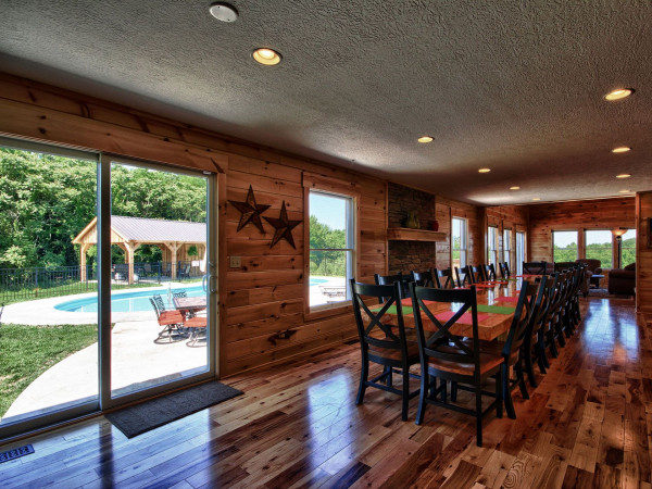 Makers Lodge Hocking Hills