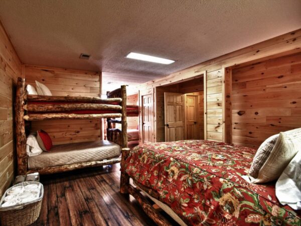 Makers Lodge Hocking Hills