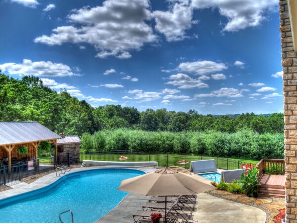 Makers Lodge Hocking Hills