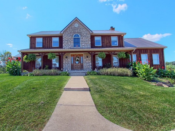 Makers Lodge Hocking Hills
