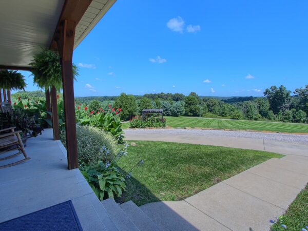 Makers Lodge Hocking Hills